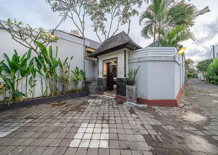 Villa Qlo ,