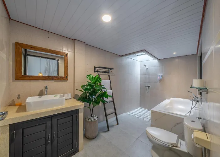 Villa Qlo ,